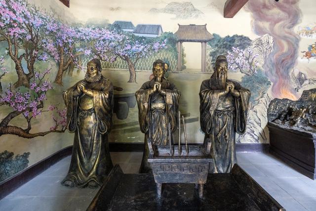 阆中古城:嘉陵江畔的千年风水名城