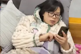 湖南，男子下班回家，妻子不闻不问图片
