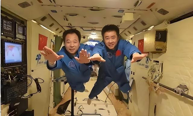 你知道太空月饼有啥馅料吗