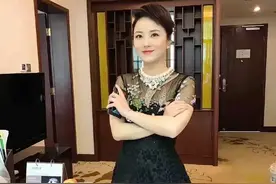 48岁的张燕：岁月虽逝，她却依然是那位令人瞩目的音乐之星图片