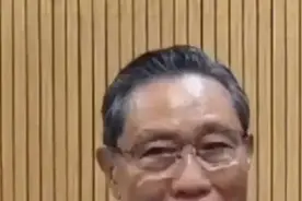 感动！88岁钟南山回应身体状况，已复出并投入工作，评论区破防！图片
