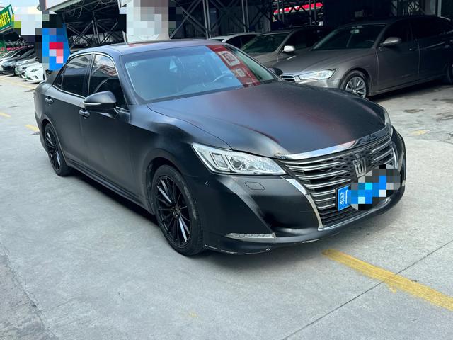 以下是关于14代皇冠的一些信息： • 历史