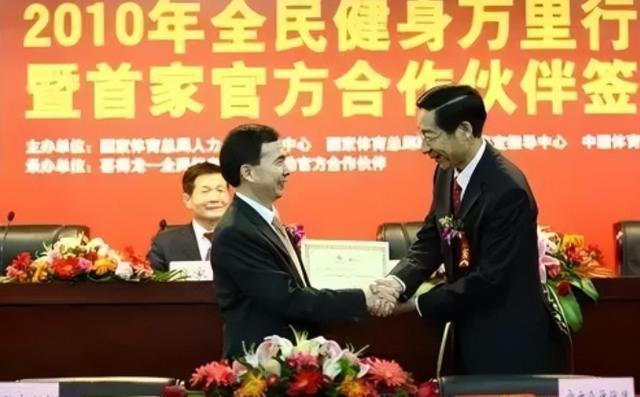 曾被吹上天，如今却跌落神坛的4个国产运动鞋，你穿过哪些？