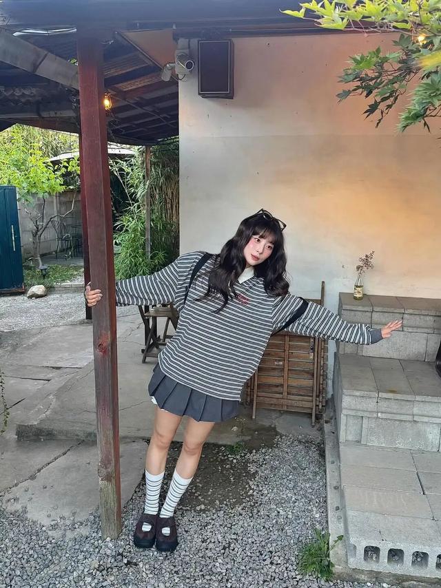 ins博主穿搭LOOK｜初秋7套甜美又个性的穿搭，太值得借鉴了！ | seoha.u