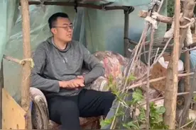 韩德君回归田园生活！10 年老房初心不变，日子好了竟然雇俩保安？图片