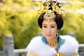 公元1466年，当时38岁的万贵妃生下了皇长子，被封为皇贵妃图片