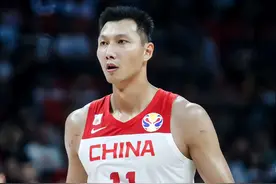 男篮近十年最强中锋！易建联排第一，现役第一人在内，一人很可惜图片