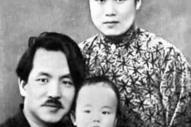 1909年，15岁的邓中夏娶自己的嫂子为妻，新婚夜他却什么都没做图片