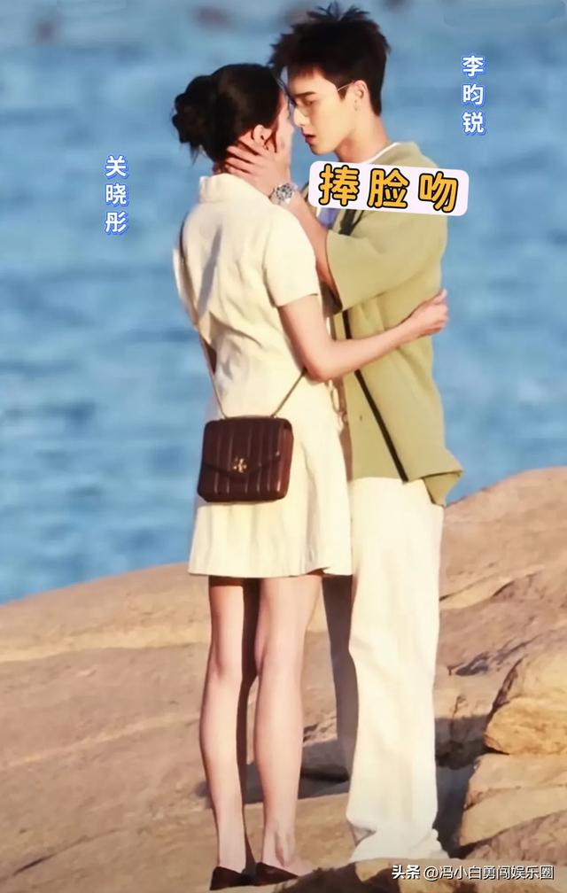 关晓彤李昀锐海边亲吻伸舌头了，鹿晗心碎晒照，谁蹭谁的热搜？