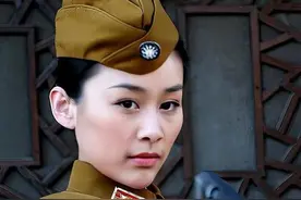 41岁戴笠借口加班，让秘书来卧房，给她一杯咖啡，秘书喝完就晕了图片