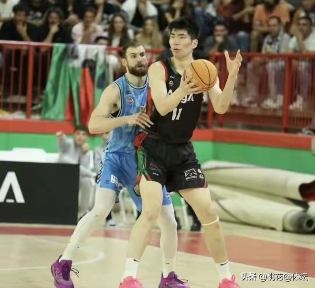 你觉得余嘉豪打球水平如何