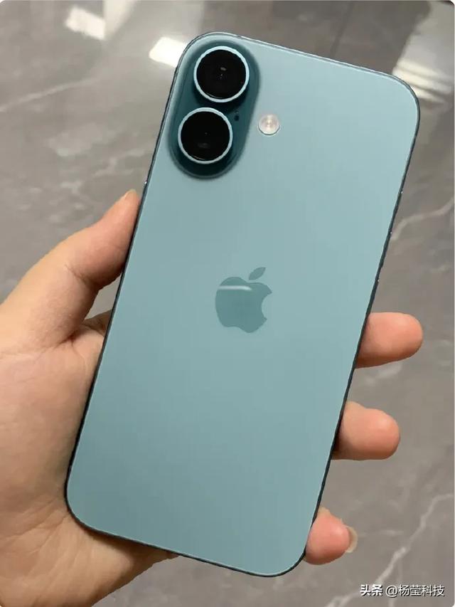 iPhone 16基础版五大配色大赏，谁才是颜值天花板？