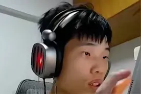 鲨鱼撞车海岛双煞冷宴华和四七成为队友，强强联合决赛圈极限吃鸡视频封面