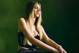 败絮-美国底层百姓访谈-美女的烦恼 波欲视频封面