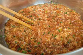 猪肉饺子馅好吃有诀窍，教你酒店不外传的调馅秘方，鲜嫩多汁超香