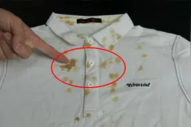 不管衣服沾上什么污渍，教你一招，不需要费力刷洗，立马洁白如新视频封面