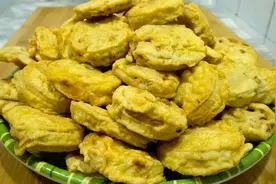 过年必备的炸藕夹，调馅和拌糊秘诀教会你，外脆内鲜，凉了不回软