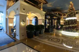 香港小哥首次体验 深圳 5星酒店服务，感觉太好了，祖国太强大了视频封面