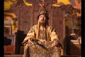 洪秀全一口气封了2700个王，最终导致太平天国覆灭视频封面