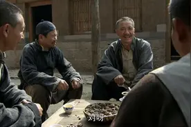 闯关东：朱家闯关东几十年，如今又回山东老家，街坊邻居羡慕死了视频封面