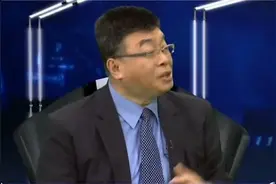 放弃台大读大陆清华，赢得顶级机遇，邱毅永远为女儿骄傲视频封面