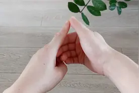 便秘堵在肛门口排不出，教你一招快速排便，噗噗自由好轻松！视频封面