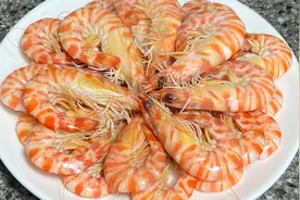 极致鲜甜的白灼虾做法，口感Q弹味道香甜，凸显海鲜原本的味道视频封面