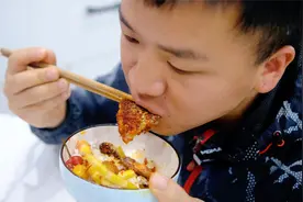 炒了一条刚出坛的腌鱼，一出锅老公吃得好香啊，主要开胃还下饭视频封面