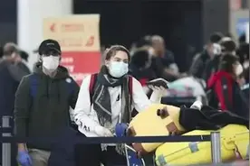 20万美籍华侨被收回美国国籍，那不再是中国人的他们，该何去何从视频封面