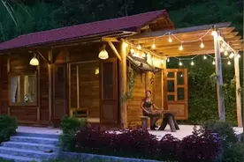 第一次见如此漂亮的小别墅，居然是女人纯手工打造视频封面