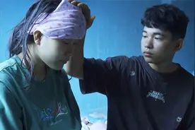 文文月子没过好留下头疼的后遗症，小虎冒雨摆摊挣钱给文文买肉视频封面