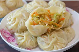 从没吃腻过的萝卜包子，不发面，个个皮薄大馅，一顿至少吃一锅视频封面