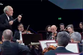 【周末大曲】贝多芬第九交响曲（完整版）莱比锡布商大厦管弦乐团视频封面
