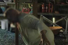 女人化身生化母体到处传播丧尸病毒 # 丧尸视频封面