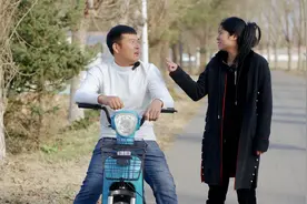 男子问小姨子，借什么不用还？不想小姨子回答笑喷了视频封面