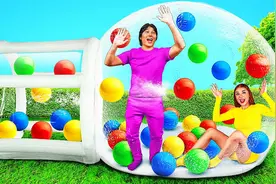 搞笑外国人：挑战建造充气房屋，一波三折，最终成功了吗？视频封面