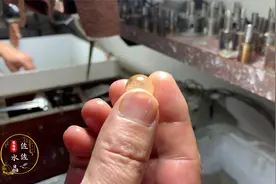 水晶原石怎么变成水晶圆球视频封面