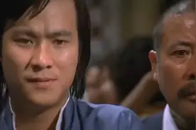 一人5张牌比大小，千王押上胳膊，要和女赌神赌一把