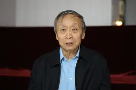 美国拉起十国海军联合行动打击胡塞武装维护红海航行，对中国有利视频封面