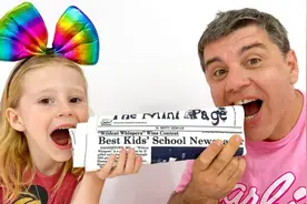 萌娃趣味故事：娜斯佳和她的爸爸玩巧克力玩具挑战视频封面