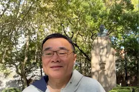 从上海普希金铜像下走进美国耶鲁大学，洪先生谈谈自己的心路历程视频封面