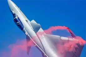 为什么战斗机要狗斗？因为我有超机动，错！因为你傻视频封面