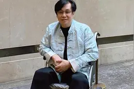 62岁郑智化严重摔伤，说话唱歌胸腔都会痛，本人发文证实视频封面