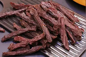 在家自制手撕五香牛肉干，好吃营养无添加，越嚼越香超解馋视频封面