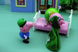 爸妈带着乔治的玩偶来接乔治放学，乔治看到和自己一模样的玩偶视频封面