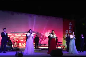 红歌串烧晚会现场！当晚在湛江奥体中心大型晚会现场引起轰动视频封面