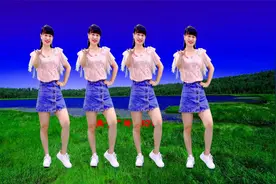 热播广场舞《再不疯狂就老了》唱出多少中年人的心声