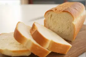 不加黄油的基础白面包 新手入门 简单易做 松软有弹性 越嚼越香