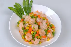 虾仁玉米青豆的神仙组合，鲜嫩好吃宴客一流，超级简单的家常做法