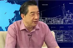 张召忠解析日本的枪,日本人用的枪比日本人都高,用的并不顺手视频封面